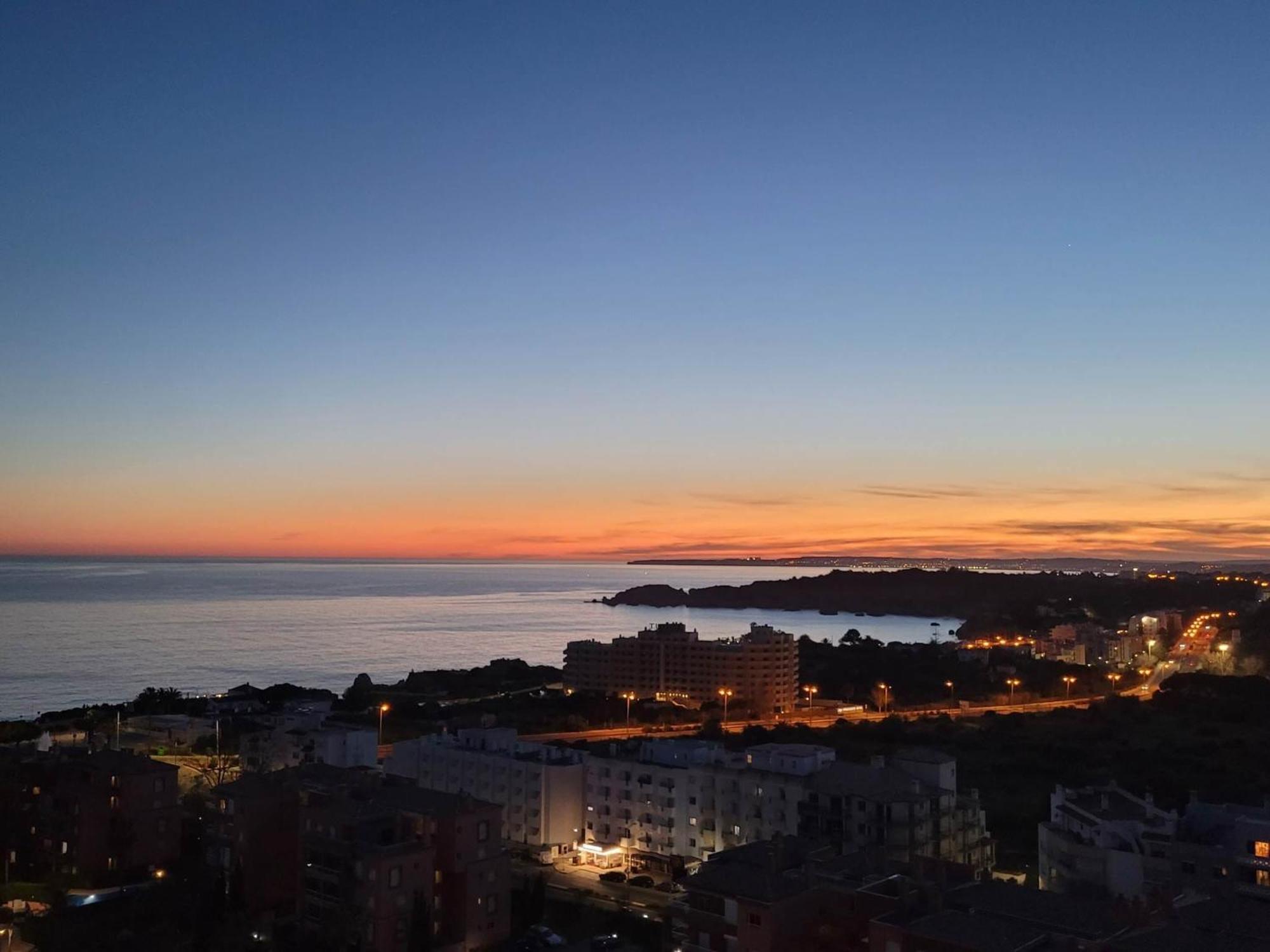 O Wow Sunset Beach And Cliffs View Портиман Екстериор снимка