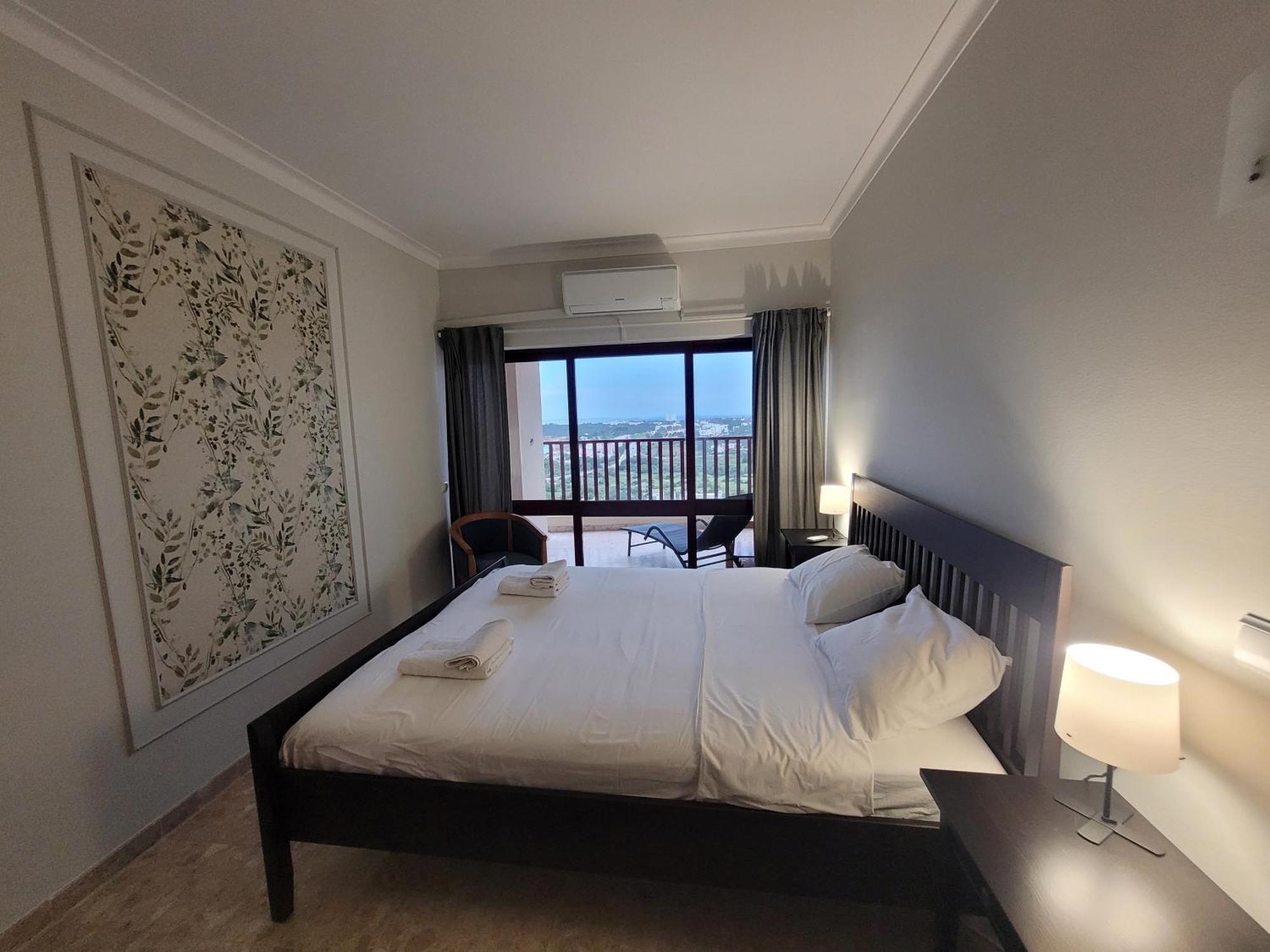 O Wow Sunset Beach And Cliffs View Портиман Екстериор снимка