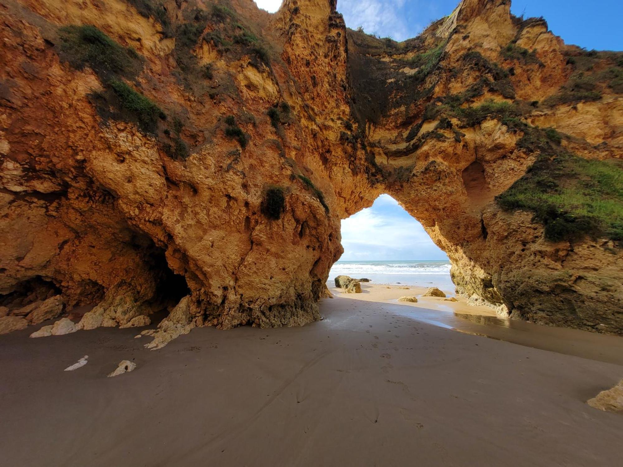 O Wow Sunset Beach And Cliffs View Портиман Екстериор снимка